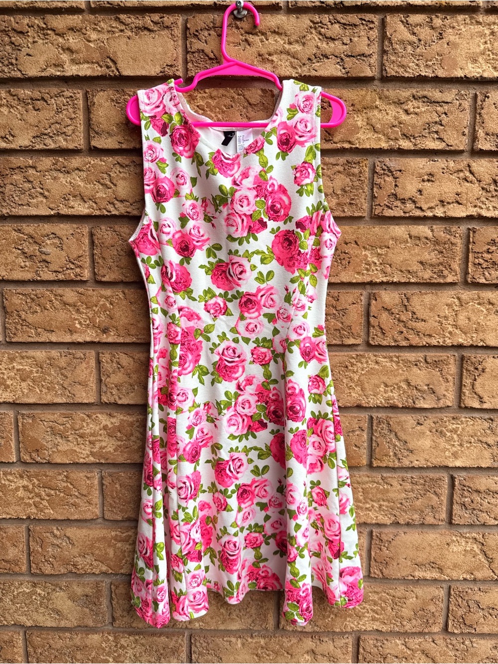 💫4/$25 • H&M Divided Rose Print Sleeveless Dress